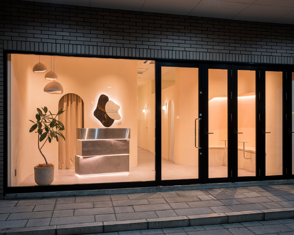 nina 弘前駅前店